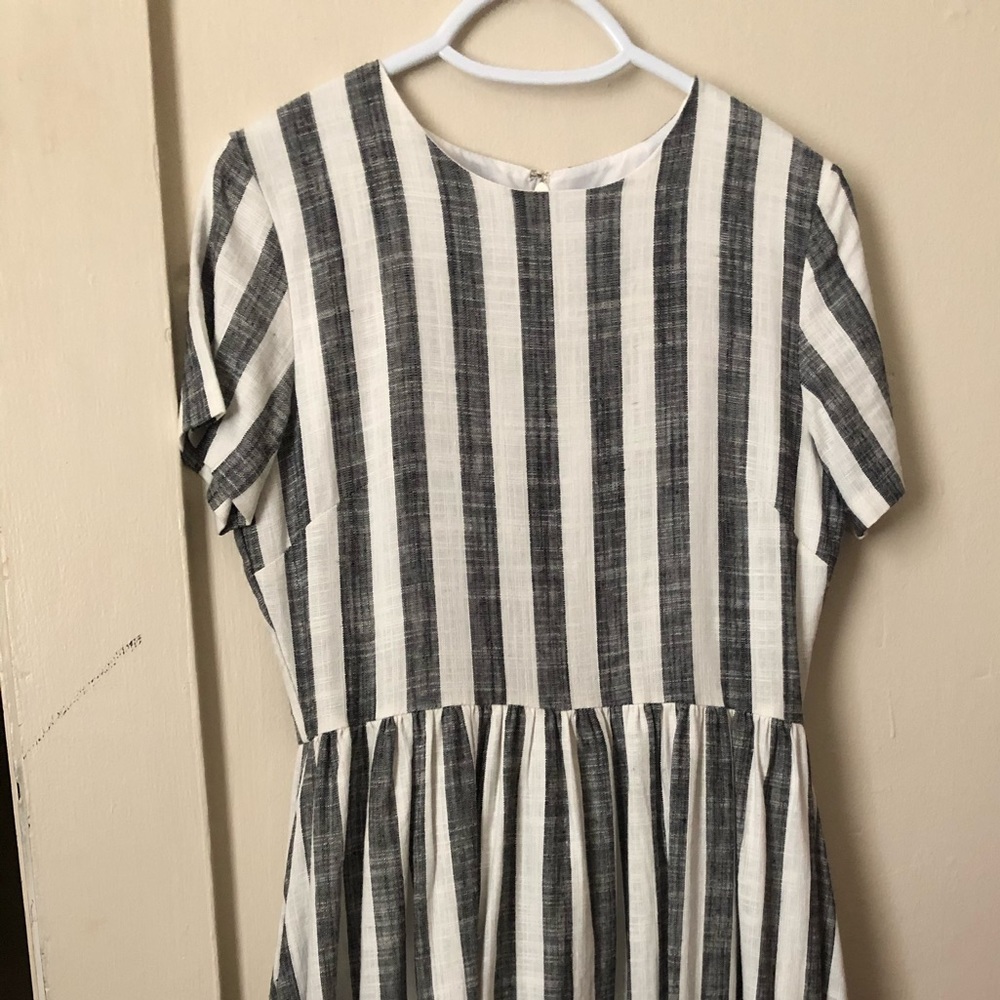 Medium striped lined dress